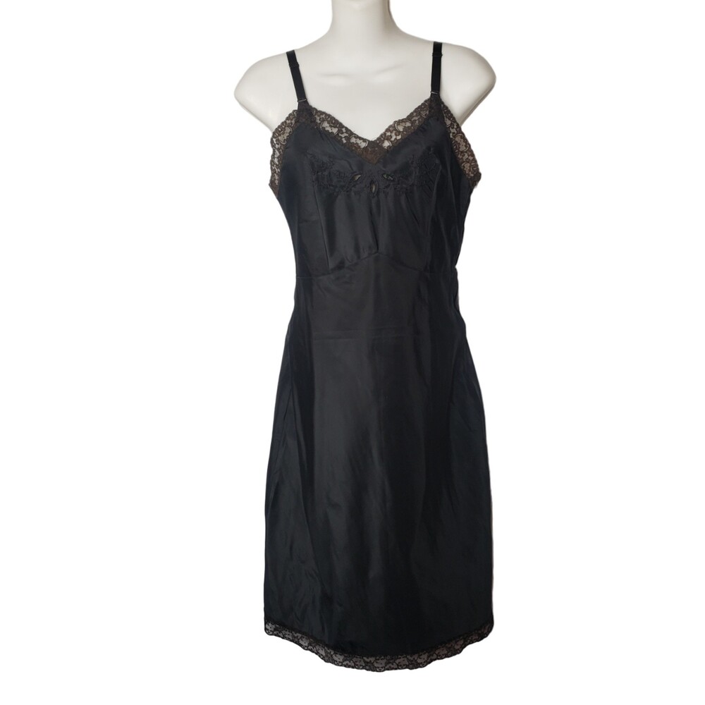 VINTAGE LADY LYNNE Matte Black Satin Full Slip - Picture 3 of 6